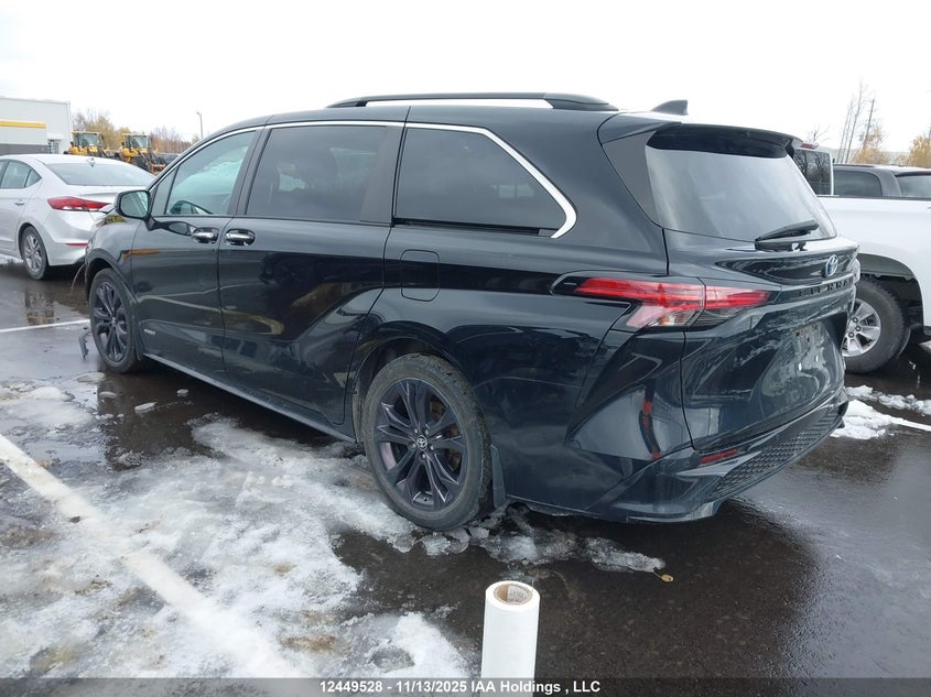 5TDGRKEC5MS017186 2021 TOYOTA SIENNA photo no. 3