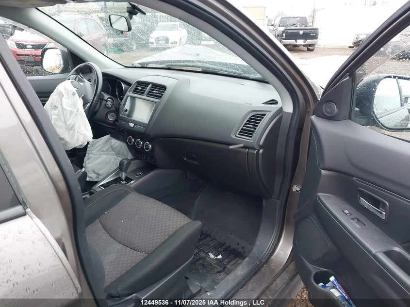 JA4AJ3AU0KU605159 2019 MITSUBISHI RVR photo no. 5