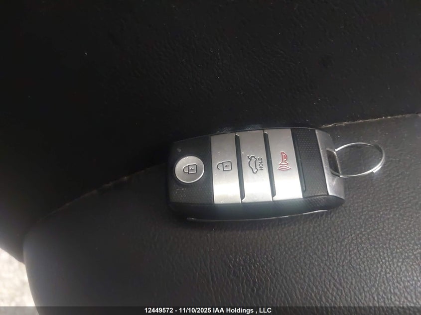 5XXGT4L3XGG103275 2016 KIA OPTIMA photo no. 11