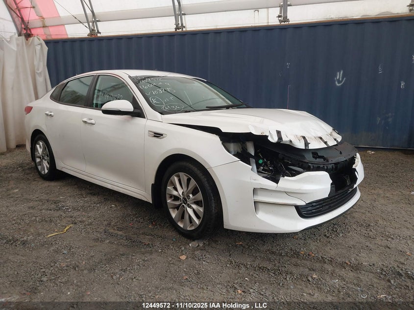 5XXGT4L3XGG103275 2016 KIA OPTIMA photo no. 2
