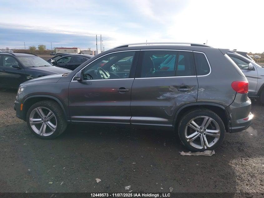 WVGJV7AX4GW008289 2016 VOLKSWAGEN TIGUAN photo no. 14