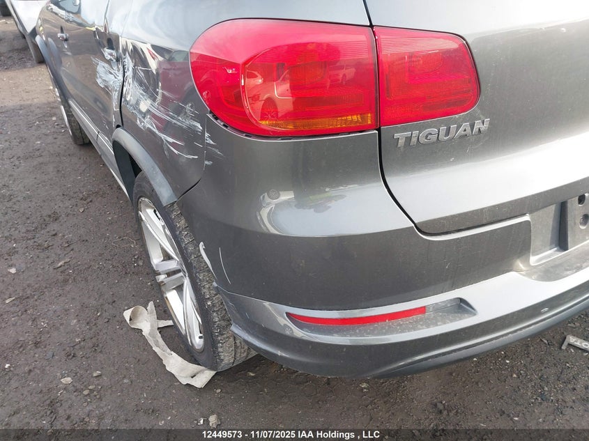 WVGJV7AX4GW008289 2016 VOLKSWAGEN TIGUAN photo no. 17