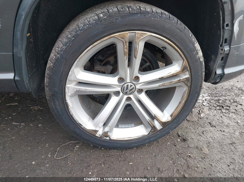 WVGJV7AX4GW008289 2016 VOLKSWAGEN TIGUAN photo no. 18