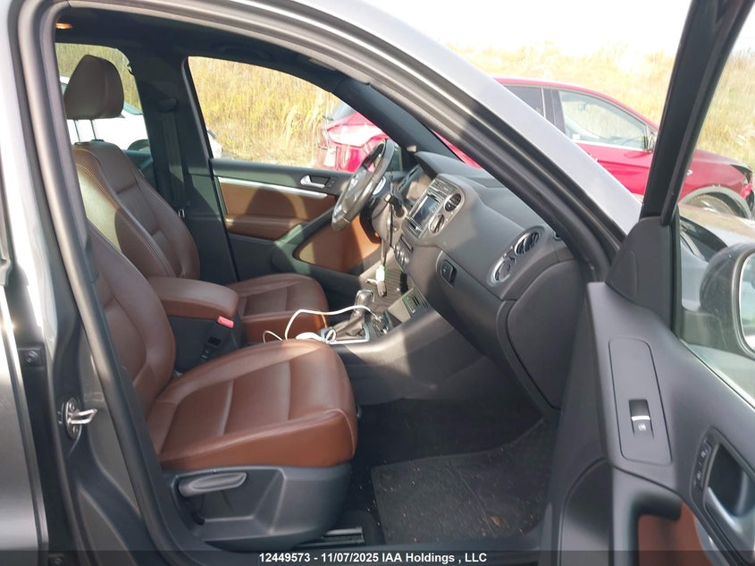 WVGJV7AX4GW008289 2016 VOLKSWAGEN TIGUAN photo no. 5