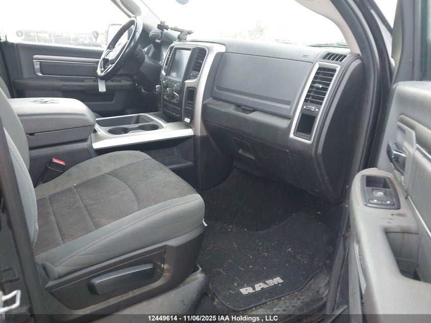 1C6RR7LT8KS564733 2019 RAM 1500 photo no. 5