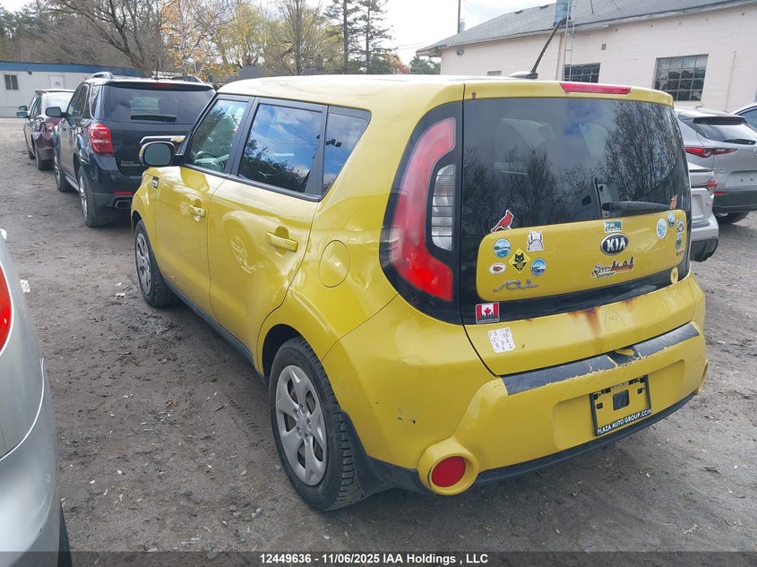 KNDJN2A25G7241569 2016 KIA SOUL photo no. 3