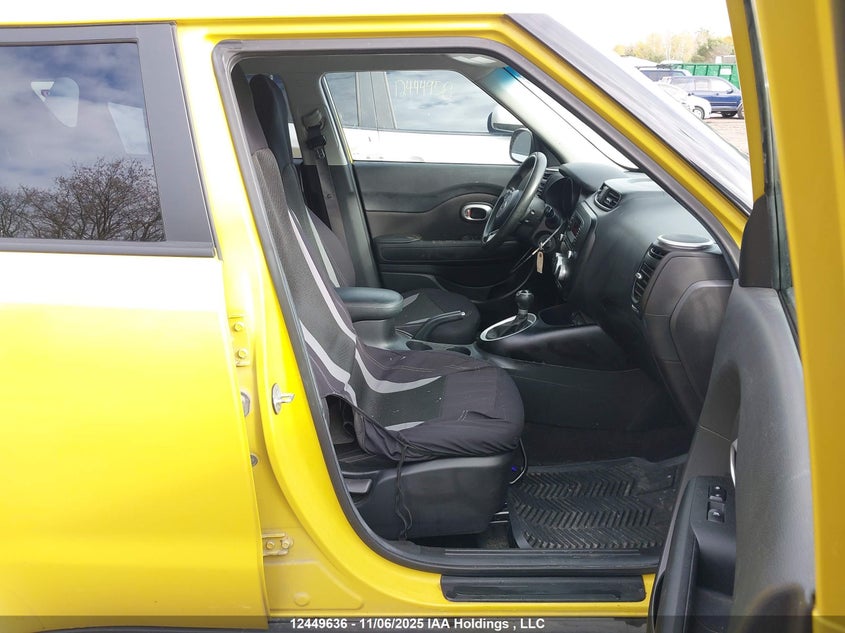 KNDJN2A25G7241569 2016 KIA SOUL photo no. 5