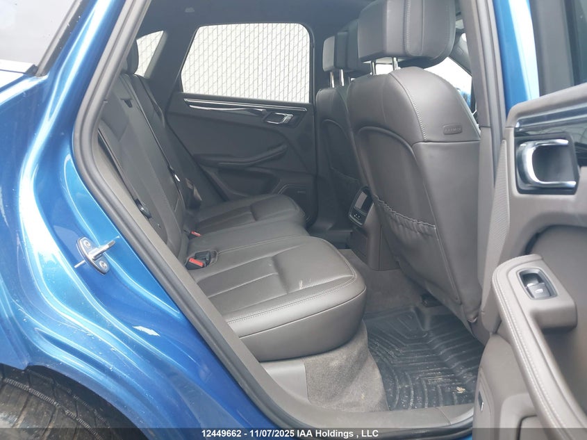 WP1AB2A53FLB63428 2015 PORSCHE MACAN photo no. 8