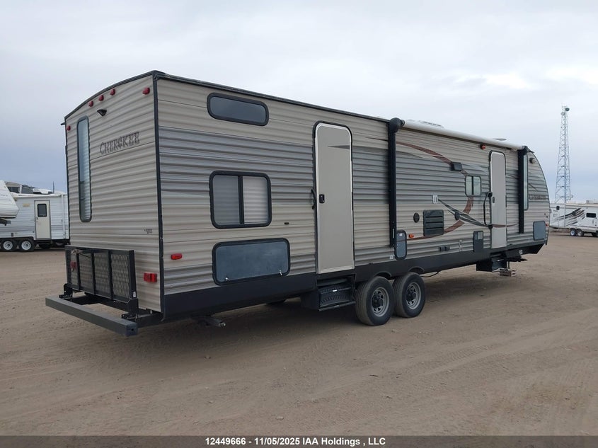 4X4TCKE22GX121909 2016   photo no. 4
