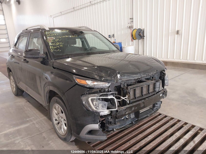 KMHRC8A39PU222394 2023 Hyundai Venue Sel/Limited auction photo 1