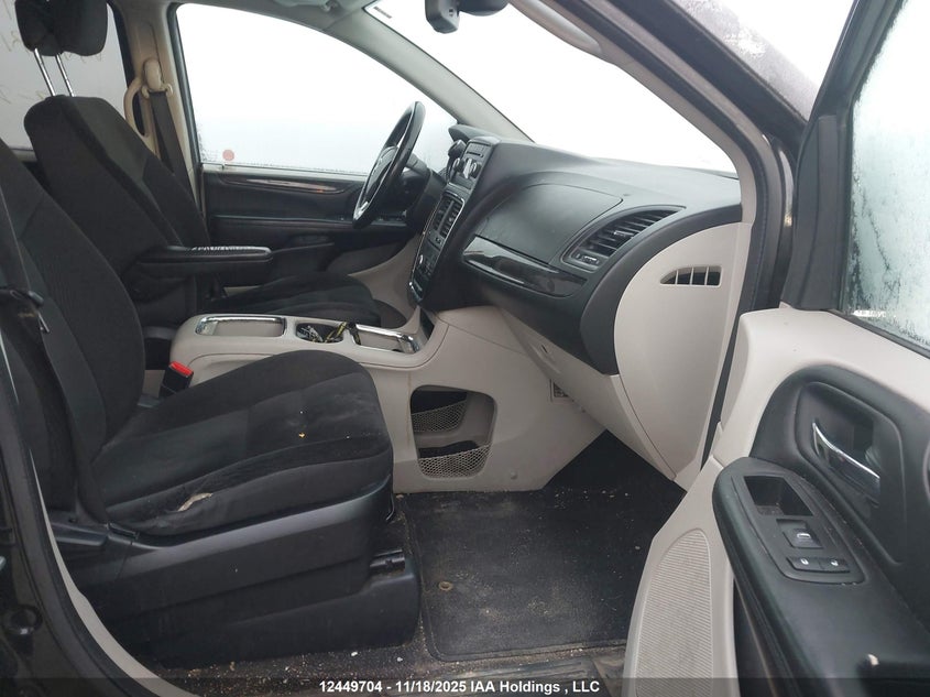 2C4RDGDG3JR310081 2018 DODGE CARAVAN photo no. 5