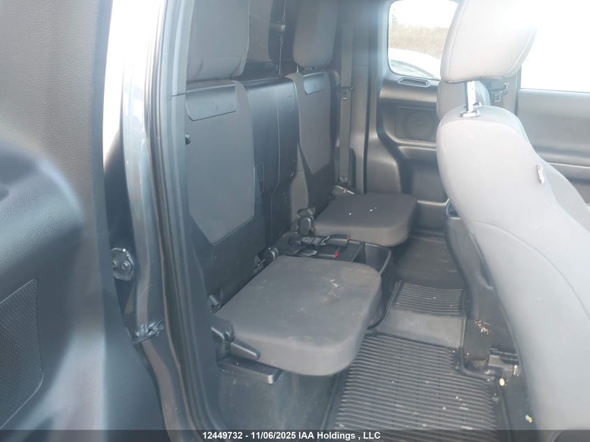 5TFSZ5AN8HX109461 2017 TOYOTA TACOMA photo no. 8