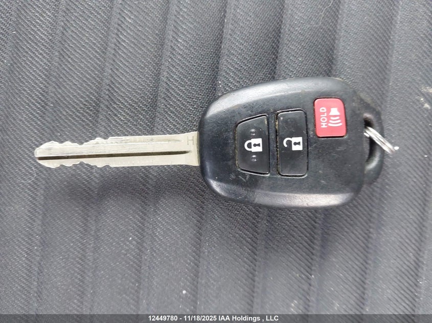 VNKKTUD3XKA105323 2019 TOYOTA YARIS photo no. 11