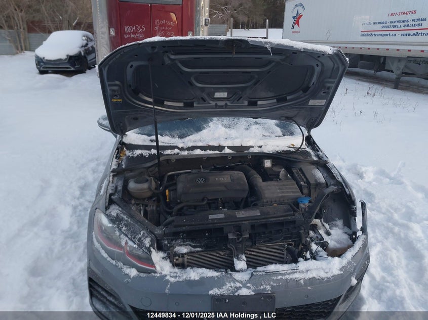 3VW447AUXJM282952 2018 VOLKSWAGEN GTI photo no. 10