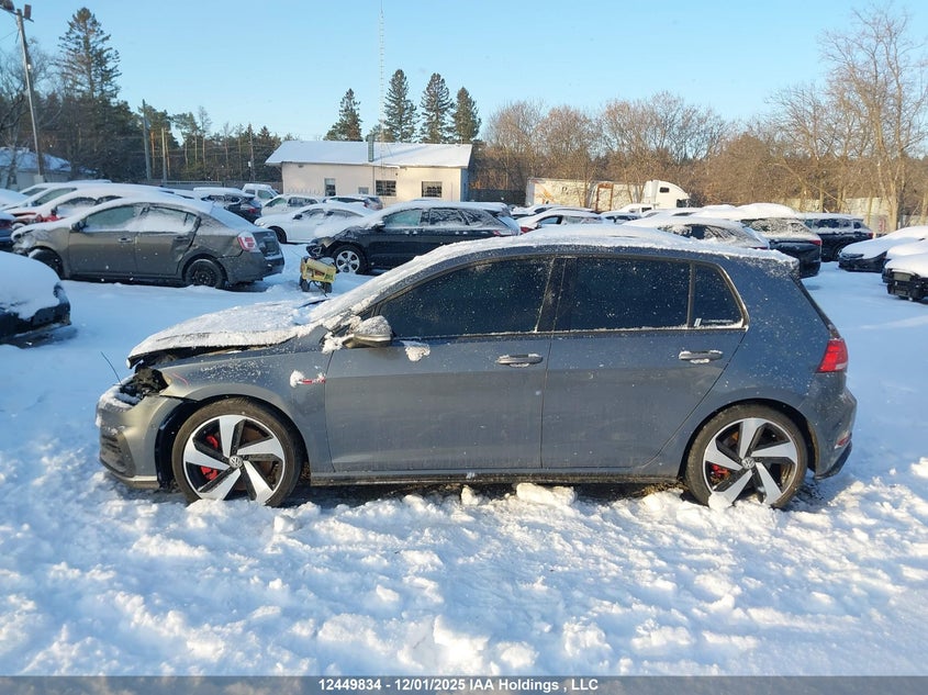 3VW447AUXJM282952 2018 VOLKSWAGEN GTI photo no. 15