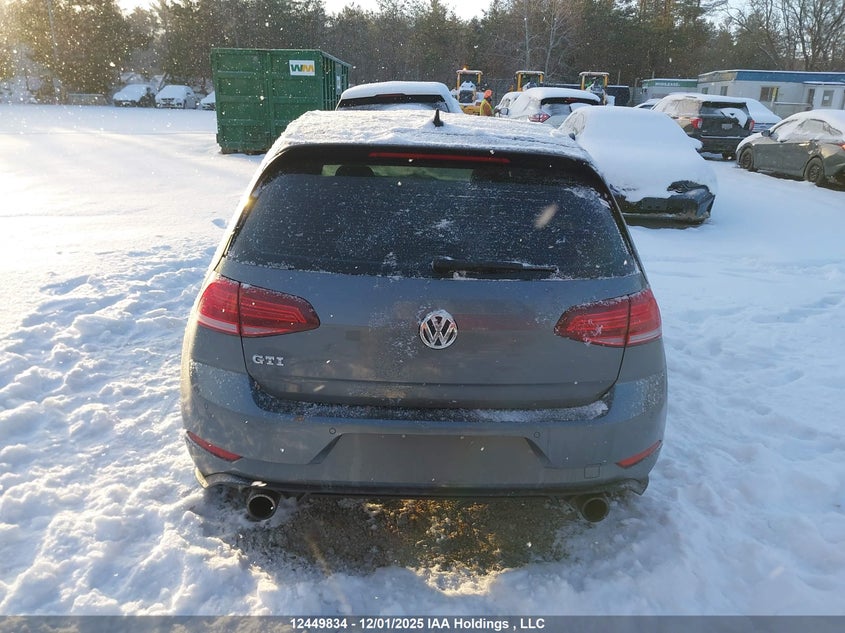 3VW447AUXJM282952 2018 VOLKSWAGEN GTI photo no. 17