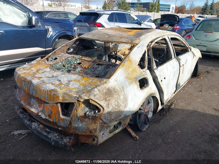 1VWCV7A30FC065242 2015 VOLKSWAGEN PASSAT photo no. 4