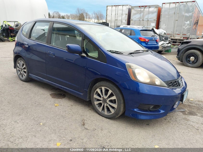 LUCGE8H7XE3003943 2014 HONDA FIT photo no. 9