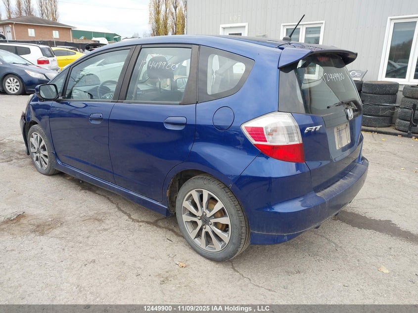 LUCGE8H7XE3003943 2014 HONDA FIT photo no. 3