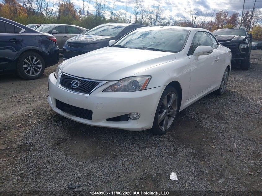 JTHFF2C28A2503877 2010 LEXUS IS photo no. 2