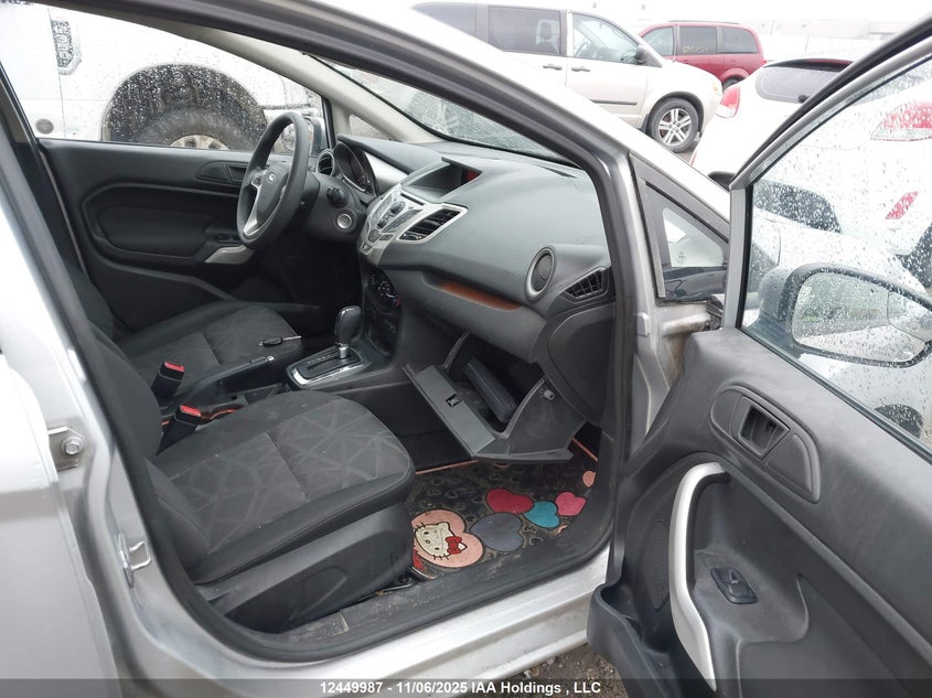 3FADP4BJ2BM163586 2011 FORD FIESTA photo no. 5