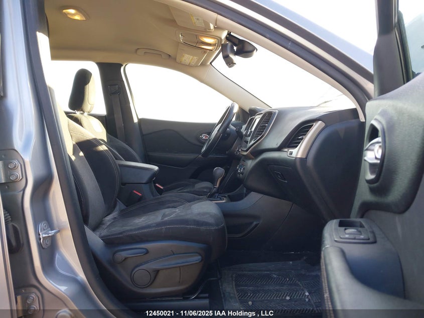 1C4PJLAB7GW264028 2016 JEEP CHEROKEE photo no. 5