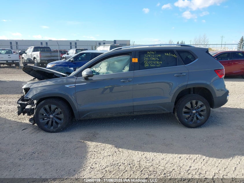 3VVEX7B29RM023989 2024 VOLKSWAGEN TAOS photo no. 14