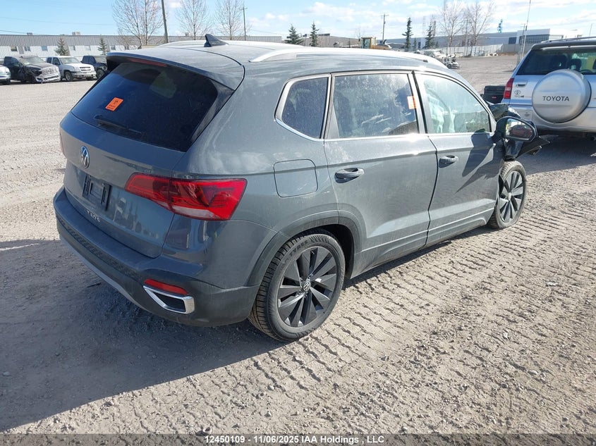 3VVEX7B29RM023989 2024 VOLKSWAGEN TAOS photo no. 4