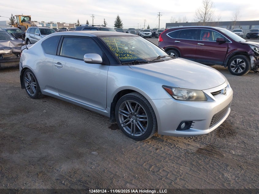 JTKJF5C79B3006141 TOYOTA SCION TC Photo 1
