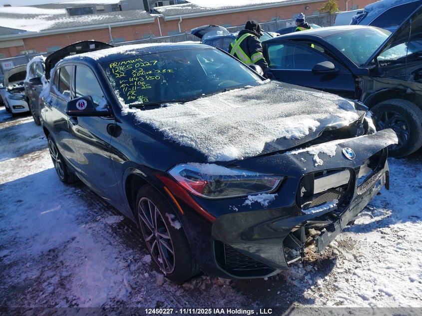 WBXYJ1C04N5U43850 2022 BMW X2 xDrive28I auction photo 1