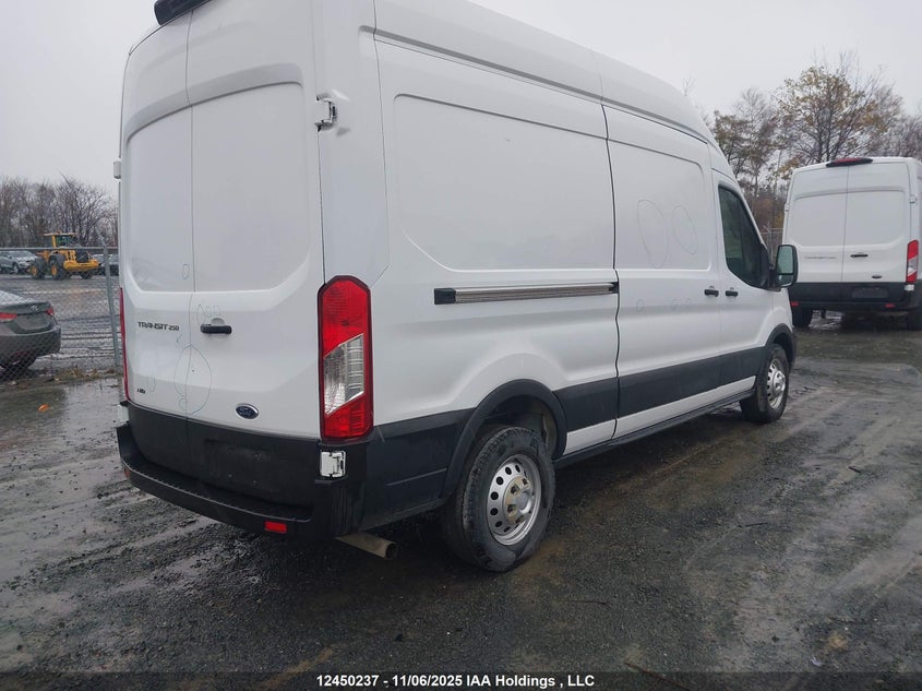 1FTBR2X85PKB82959 2023 FORD TRANSIT photo no. 4