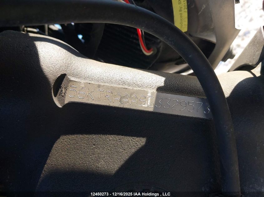 2016 Indian Motorcycle Co. Roadmaster VIN: 56KTRAAA9G3329573 Lot: 12450273