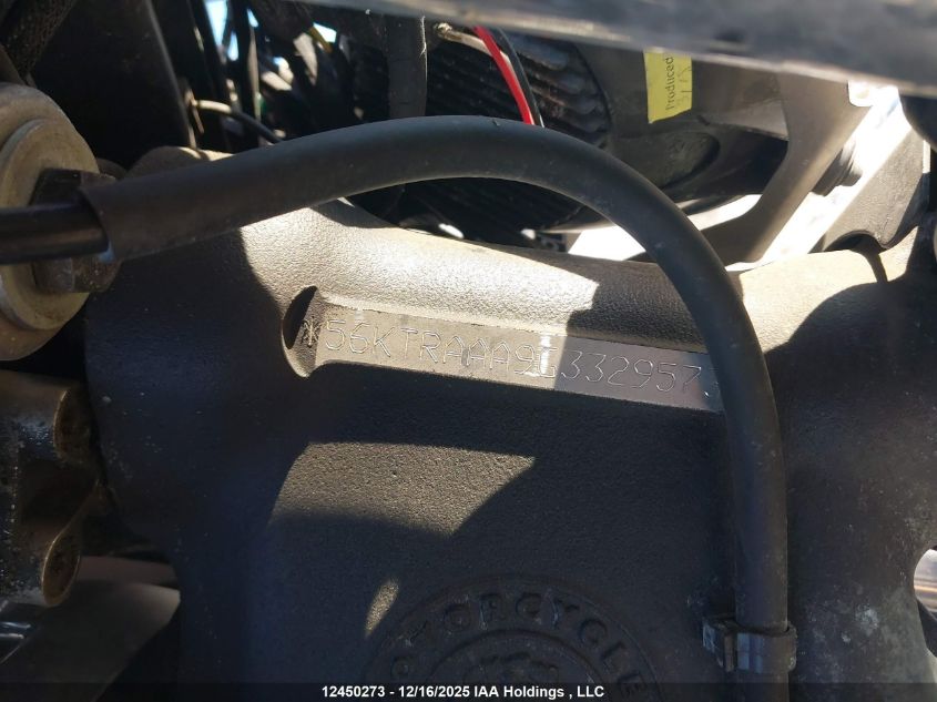 2016 Indian Motorcycle Co. Roadmaster VIN: 56KTRAAA9G3329573 Lot: 12450273