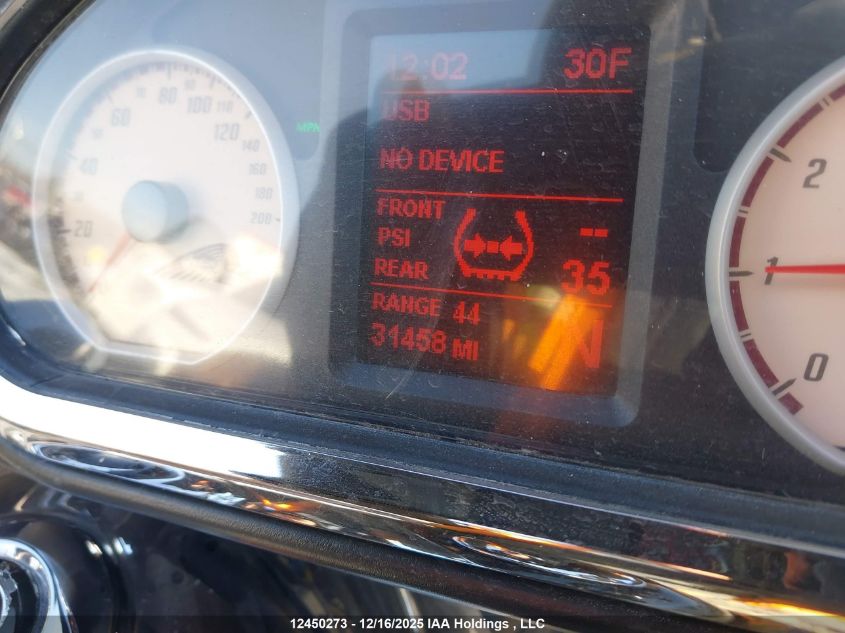 2016 Indian Motorcycle Co. Roadmaster VIN: 56KTRAAA9G3329573 Lot: 12450273