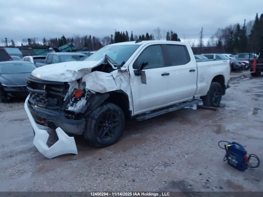 3GCUDCET3NG545185 2022 CHEVROLET SILVERADO photo no. 2