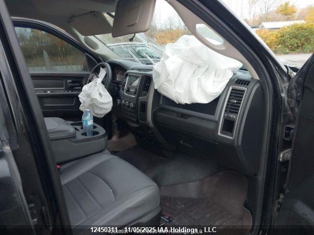 1C6RR7FG1KS686641 2019 RAM 1500 photo no. 5