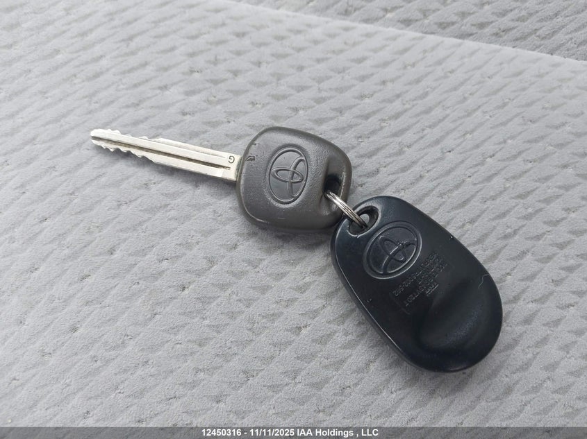 2011 Toyota Sienna Le VIN: 5TDKA3DC5BS004296 Lot: 12450316