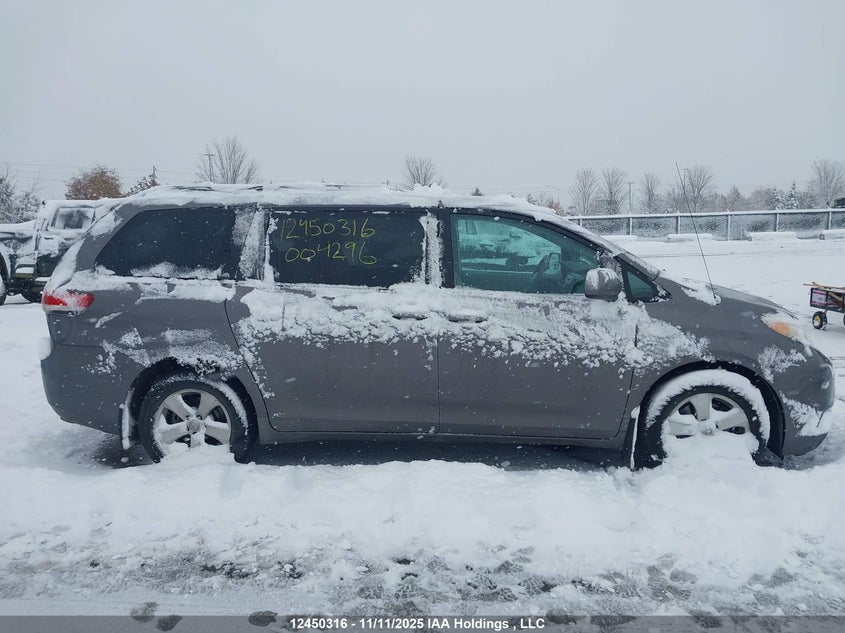 2011 Toyota Sienna Le VIN: 5TDKA3DC5BS004296 Lot: 12450316