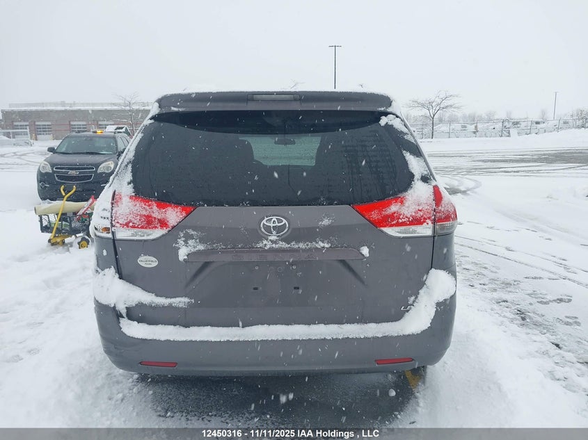 2011 Toyota Sienna Le VIN: 5TDKA3DC5BS004296 Lot: 12450316