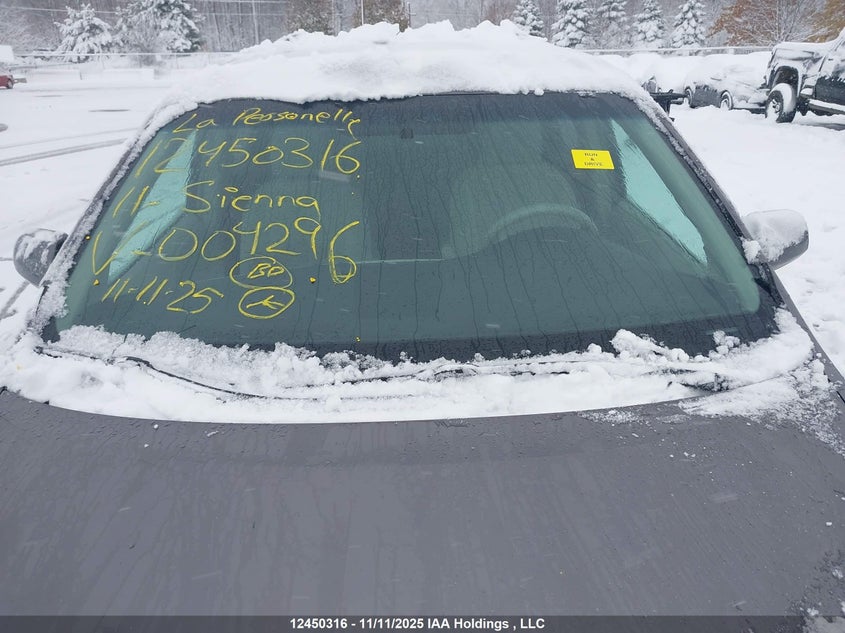 2011 Toyota Sienna Le VIN: 5TDKA3DC5BS004296 Lot: 12450316