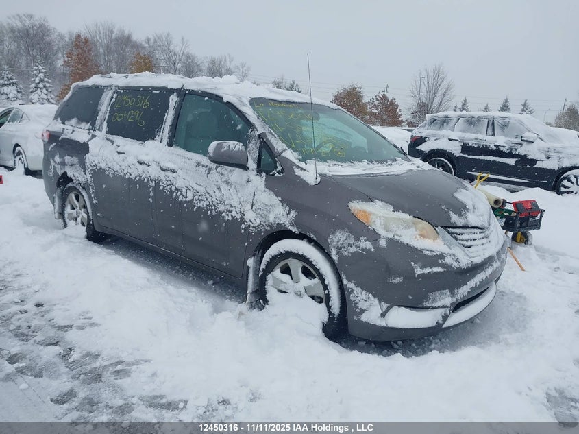 5TDKA3DC5BS004296 2011 Toyota Sienna Le auction photo 1