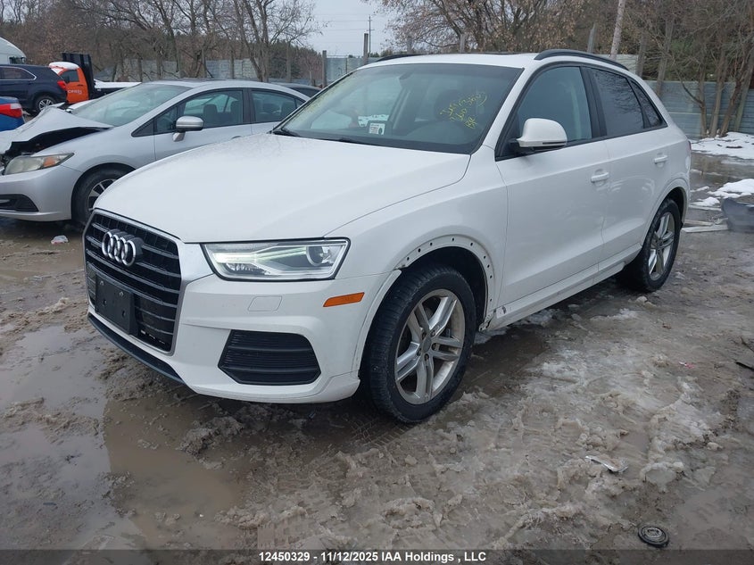 WA1ECCFS2HR012160 2017 AUDI Q3 photo no. 2
