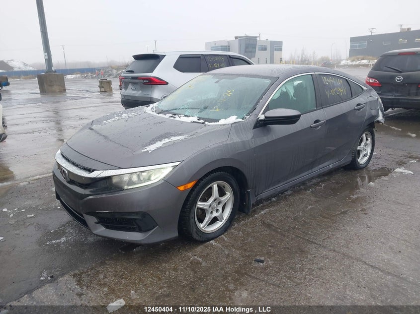 2HGFC2F58JH002948 2018 HONDA CIVIC photo no. 2