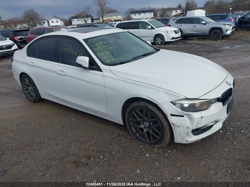 WBA3C3C56DF979794 2013 BMW 3ER photo no. 14