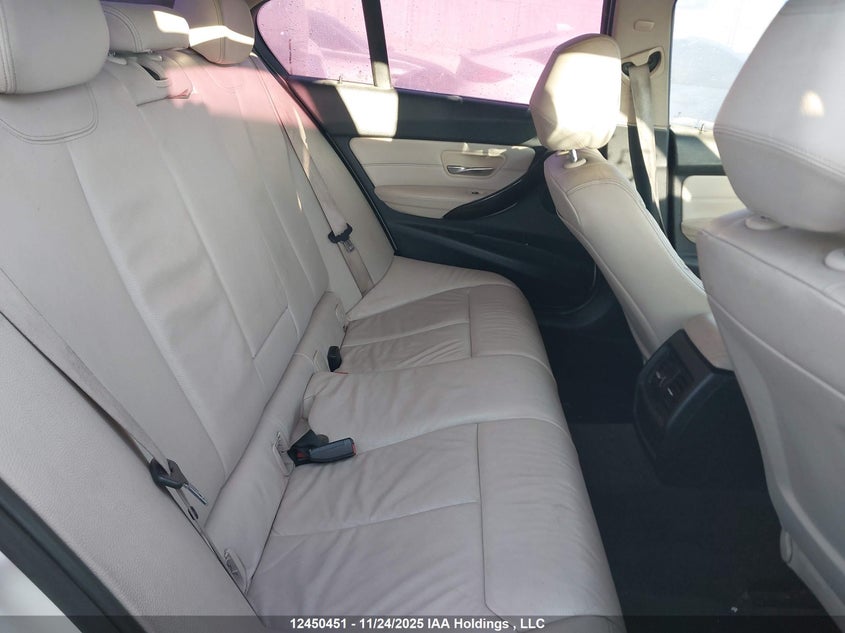 WBA3C3C56DF979794 2013 BMW 3ER photo no. 8