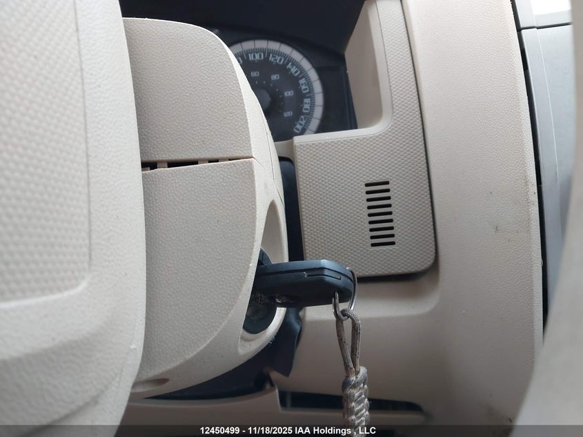 1FMCU03118KA58054 2008 FORD ESCAPE photo no. 11