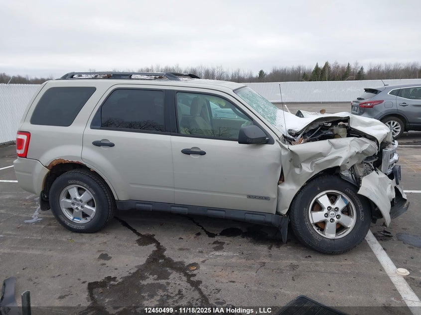 1FMCU03118KA58054 2008 FORD ESCAPE photo no. 13