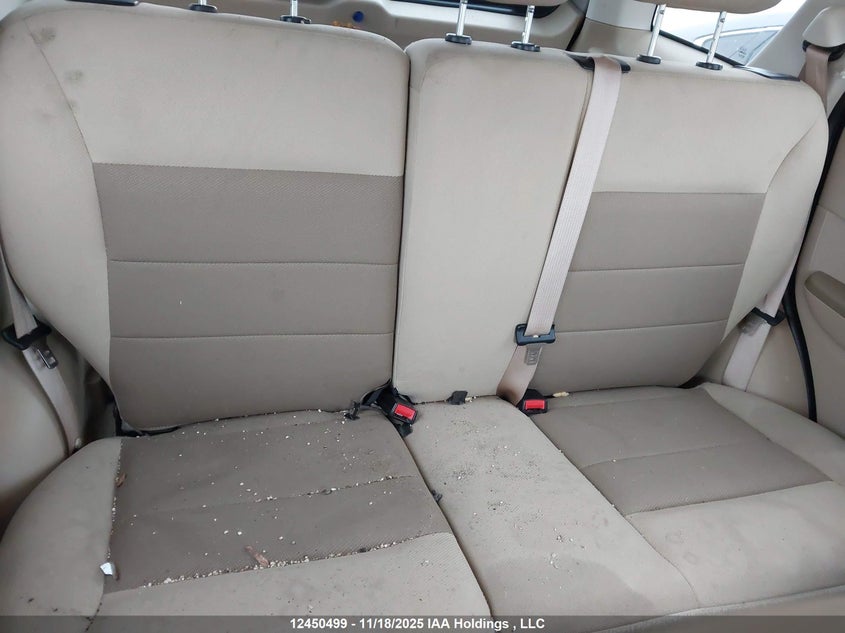 1FMCU03118KA58054 2008 FORD ESCAPE photo no. 8