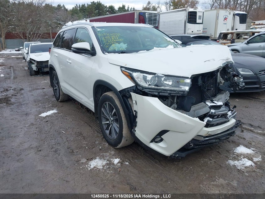 5TDJZRFH7HS507837 2017 Toyota Highlander Xle auction photo 1