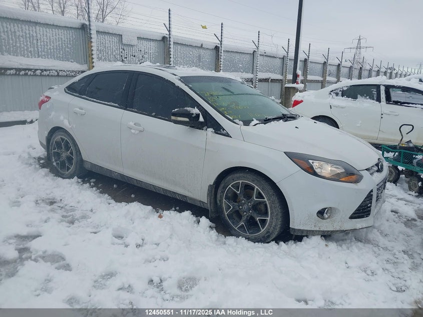 1FADP3F2XEL394822 2014 FORD FOCUS photo no. 24